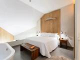 Double Duplex Suite with partial sea view