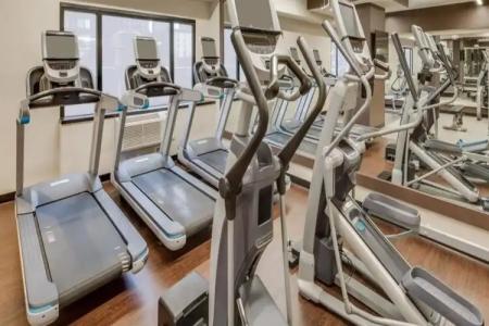 DoubleTree by Hilton & Suites Jersey City - 16