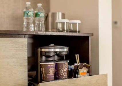 DoubleTree by Hilton & Suites Jersey City - 32