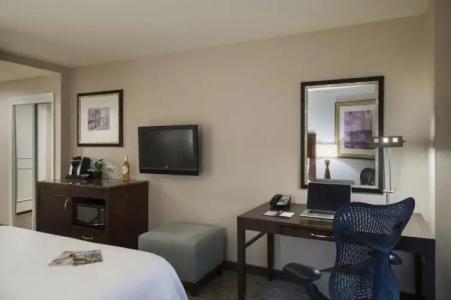 Hilton Garden Inn New York/Tribeca - 89