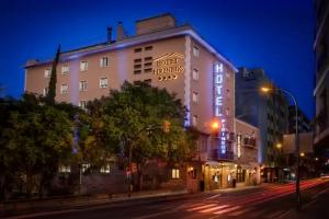 Hotel Pirineos, Figueres