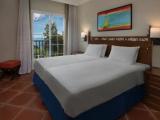 2 Bedrooms Apartment seafront