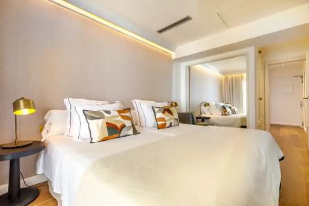 Hoposa Daina- Adults Only - 38