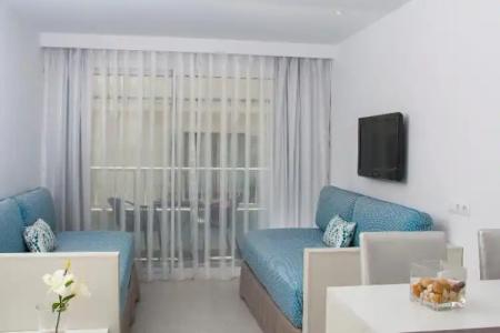 Hoposa Daina- Adults Only - 101