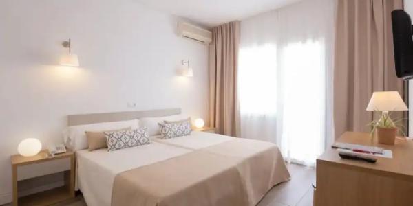 Cabot Romantic- Adults Only - 26