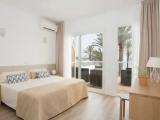 Standard room with partial sea view