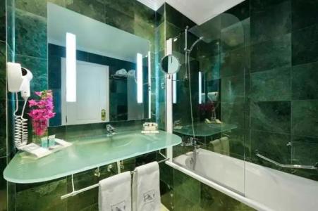 Exe Las Adelfas - 37