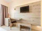 Double room with pool view