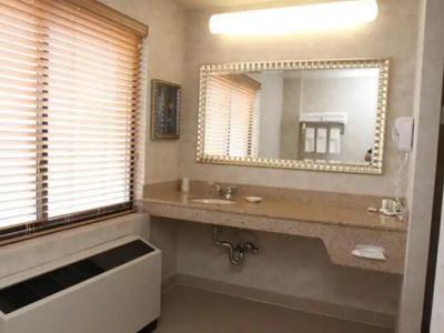 Marco LaGuardia & Suites - 64