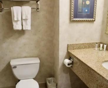 Marco LaGuardia & Suites - 7