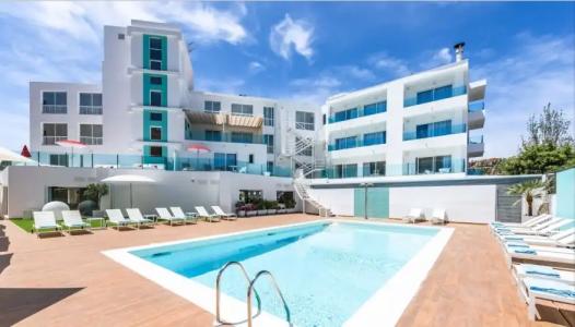 Plaza Santa Ponsa Boutique - Adults Only.
