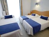 Standard Triple room with balcony