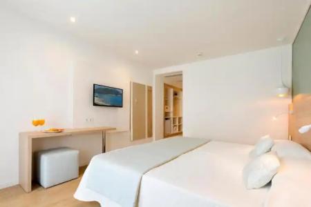 HSM Regana - Adults only - 35