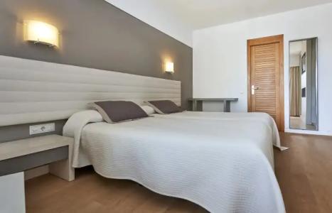 & Spa S'Entrador Playa - 2