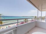 Standard Triple room with sea view