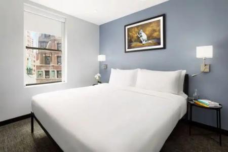 OYO Times Square - 18