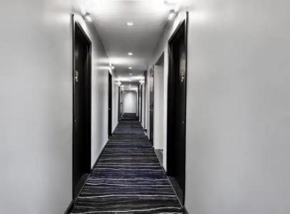 OYO Times Square - 33