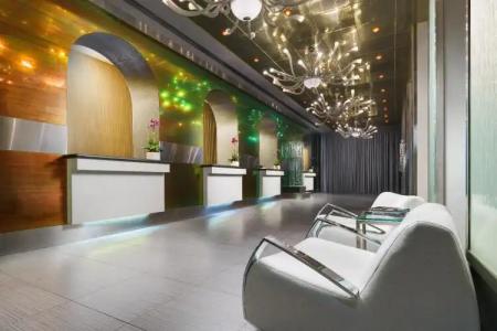 OYO Times Square - 1