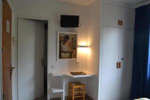 Hotel S'Aguarda, Cadaques