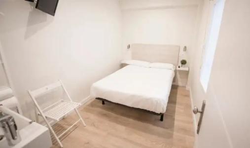 Happy Hostal Carrales - 9