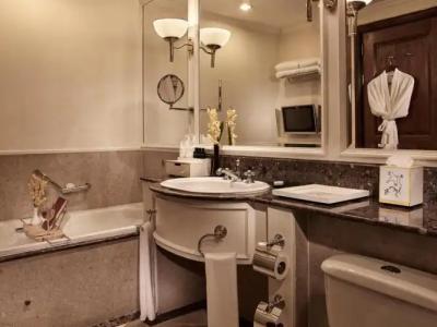 Sofitel Phnom Penh Phokeethra - 7