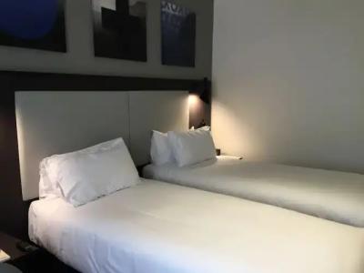 Novotel Sydney International Airport - 4