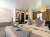 Deluxe Double room with pool view