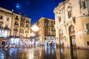 Petit Palace Arana Hotel