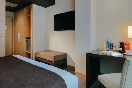 Hesperia Bilbao - 28