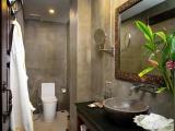 Deluxe Single Suite