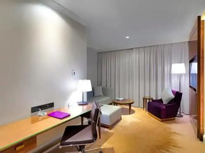 Amora Jamison Sydney - 85