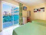 Triple room