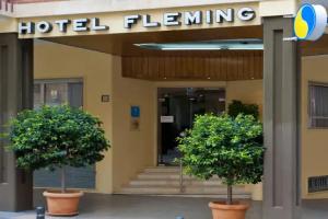 Port Fleming Hotel