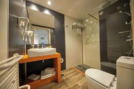 Sandos Benidorm Suites - 54