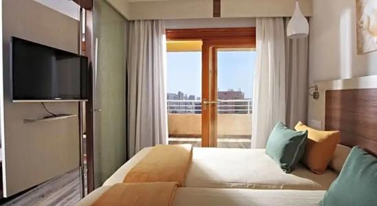 Sandos Benidorm Suites - 48