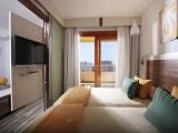 Suite with pool view