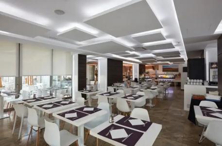 Flamingo Beach Resort - Adults Recommended - 16