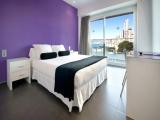 Double room with partial sea view
