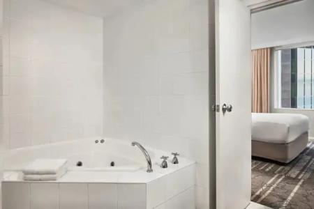 Sydney Harbour Marriott at Circular Quay - 85