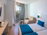 Standard room with partial sea view