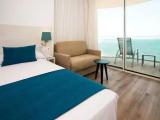 Standard Triple room with sea view