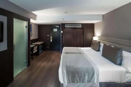 Catalonia Rigoletto - 4