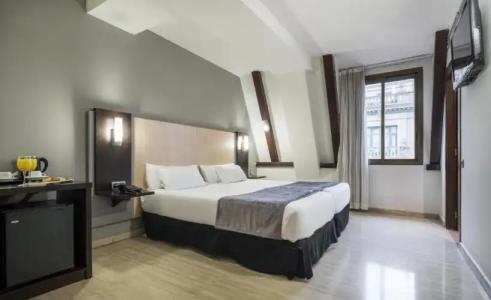 Ilunion Almirante - 106