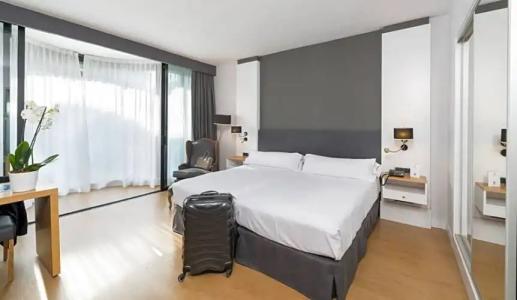 Guitart Grand Passage - 50