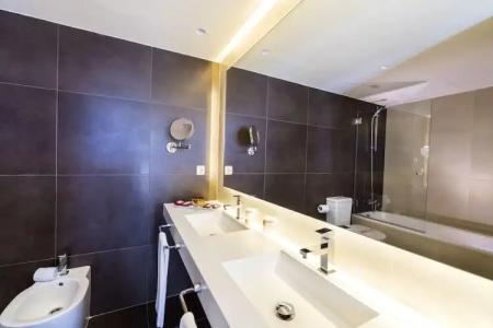 Guitart Grand Passage - 72