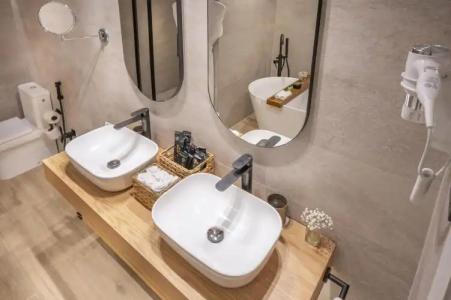 SERHS Rivoli Rambla - 84