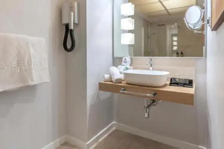 SERHS Rivoli Rambla - 60