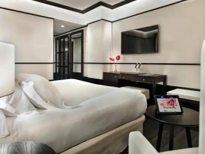 H10 Marina Barcelona - 42