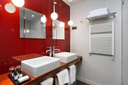 Wilson Boutique - 60