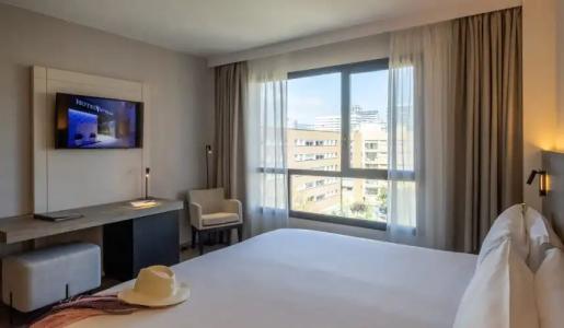 Attica 21 Barcelona Mar - 45